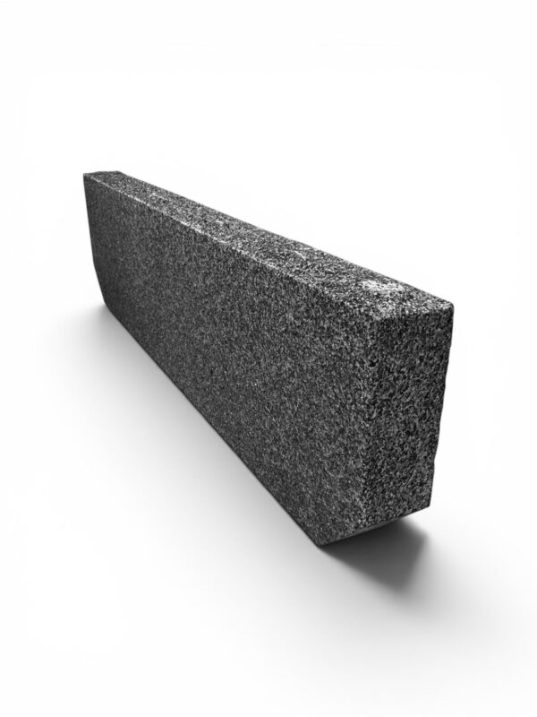 Granit kantsten antracit RV6